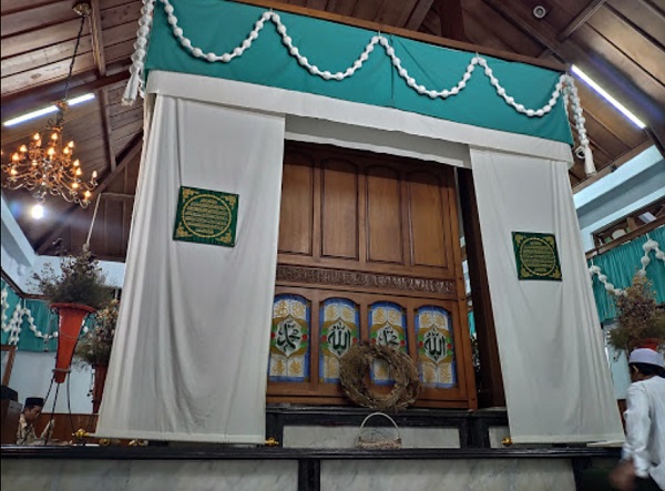 Ziarah Di Makam Syeikh Ahmad Mutamakkin Sang Mutiara Dari Pati